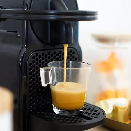 Iluka Nuevo Con Vistas Al Mar アパート